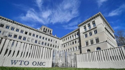 Organizația Mondială a Comerțului își reduce estimarea cu privire la evoluția comerțului în 2026, însă oferă perspective pozitive pentru 2025