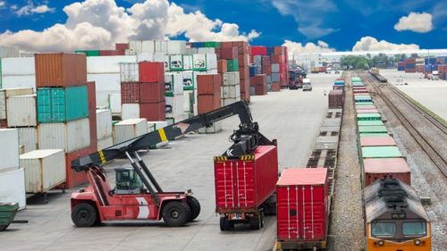 Deficitul comercial al României a crescut cu 45%, la 31 miliarde de euro, în primele 11 luni din 2022