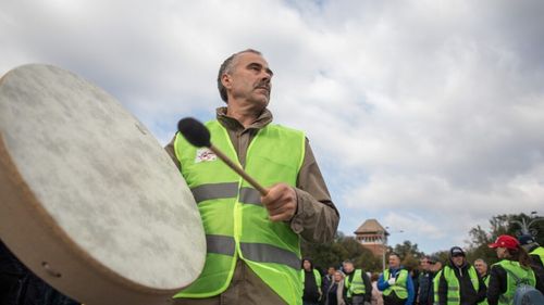 Premierul Bolojan s-a întâlnit cu sindicatele: „Mâine va avea loc Consiliul Național Tripartit pentru Dialog Social” / Proteste, mai multe zile la rând, după tăierea sporurilor bugetarilor