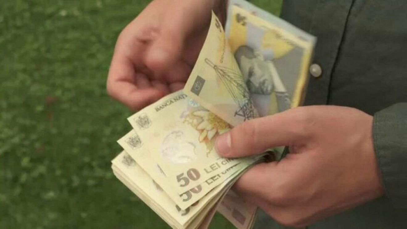 Salariul mediu net din România a ajuns la 5.388 de lei în noiembrie anul trecut, fiind în creștere cu 13% în interval de un an