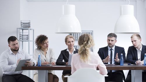 Raport: Circa 46% dintre companii din Europa afirmă că nu găsesc personal suficient pentru a-şi desfăşura activitatea, iar 53% se aşteaptă ca situaţia să se înrăutăţească în următorii ani