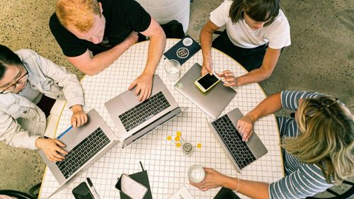 Povestea româncei care a ajuns în Singapore pentru a înființa un sediu al UiPath și care acum încurajează startup-urile europene să se extindă pe piețele din Asia