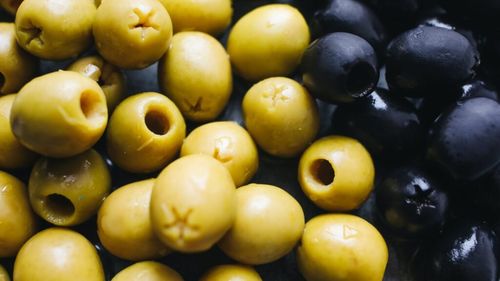 Cercetătorii avertizează că încălzirea globală pune în pericol producţiile de vin, măsline şi nuci