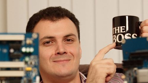 SURSE Mega-ancheta Parchetului European care vizează șase proiecte de IT duce la firme și oameni apropiați de Sebastian Ghiță / Fugarul își sărbătorește azi ziua de naștere / Mai multe persoane care urmau să zboare la Belgrad pentru petrecere au rămas în țară