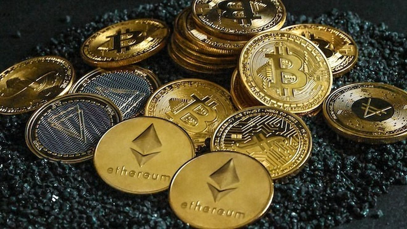 Donald Trump anunţă crearea unei rezerve strategice de criptomonede a SUA