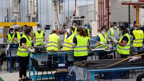 Comenzile noi din industria prelucrătoare au crescut cu 6,6% în primele două luni ale anului față de aceeași perioadă a anului trecut