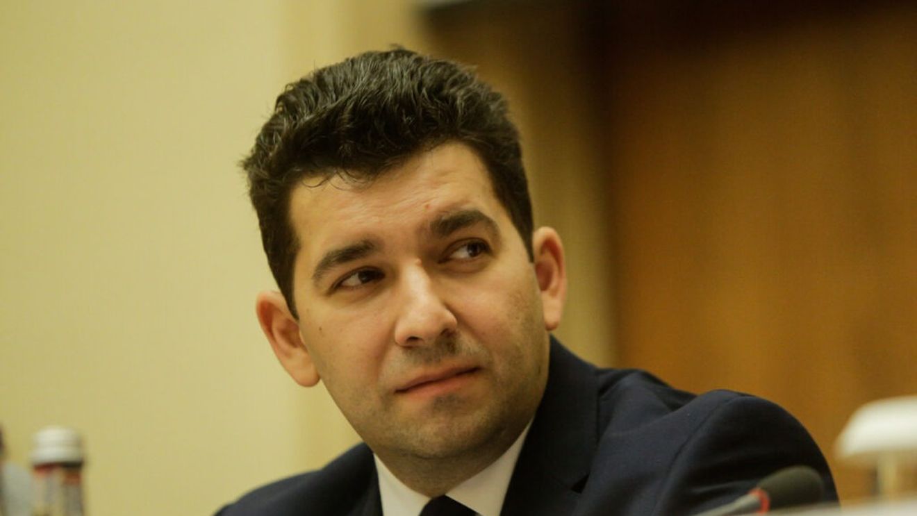 Liviu Voinea, numit reprezentant al României la Banca Mondială