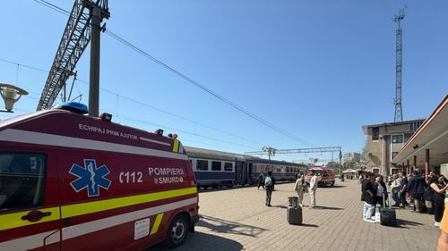 VIDEO UPDATE S-a reluat circulația feroviară, după ce două trenuri s-au ciocnit în Gara Constanța / Șapte victime transportate la spital / A fost activat Planul Roșu de intervenție