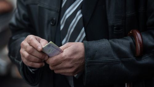 Noua lege a pensiilor speciale, publicată în Monitorul Oficial. Principalele prevederi: impozitare progresivă pentru unele pensii, pensia nu va depăși salariul din ultima lună de activitate