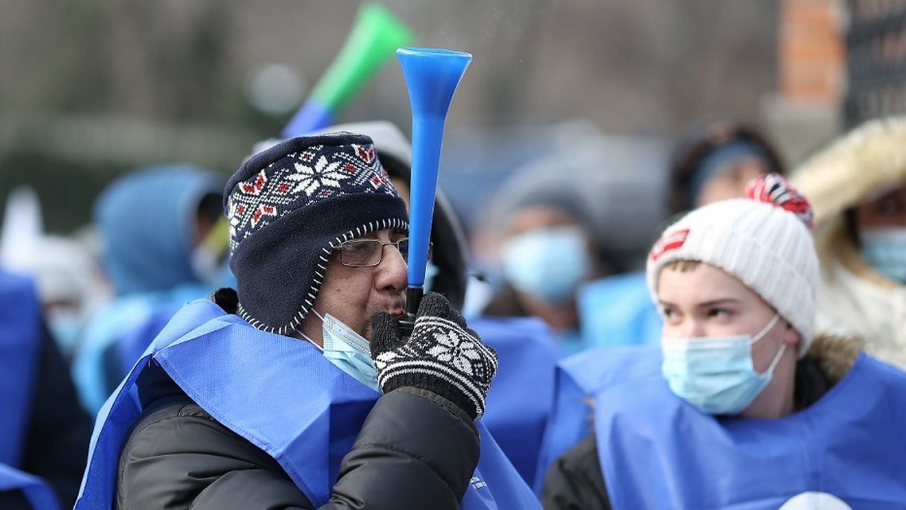 Medicii de familie vor protesta în stradă. Reclamă că salariile multora dintre ei vor fi diminuate chiar și cu 30%