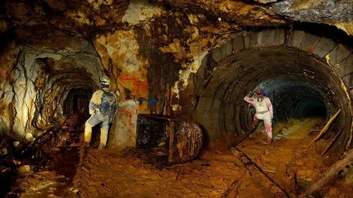 SURSE: Ce opțiuni are pe masă guvernul Ciolacu ca să plătească despăgubirile de 2 miliarde de dolari în procesul cu Gabriel Resources pentru Roșia Montană. Plus: îngrijorări legate de impactul asupra deficitului bugetar