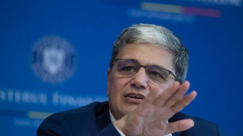 Deficitul ar putea depăși 8% din PIB, recunoaște ministrul Finanțelor