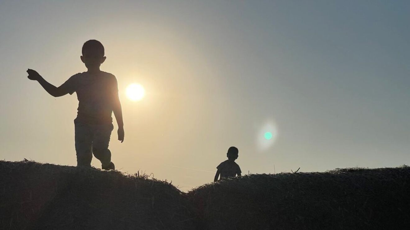 Copiii bulgari, spanioli şi români, cei mai expuşi riscului de sărăcie şi excluziune socială din UE, arată o analiză Eurostat