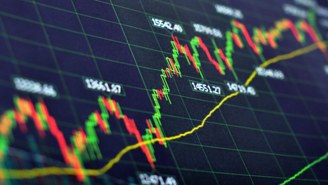Bursa de la București urcă insesizabil, dar marchează un nou record / Interes crescut pentru acțiunile Banca Transilvania și OMV Petrom