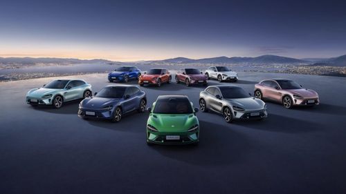 Gigantul tehnologic chinez Xiaomi vrea să vândă în acest an 550.000 de vehicule electrice