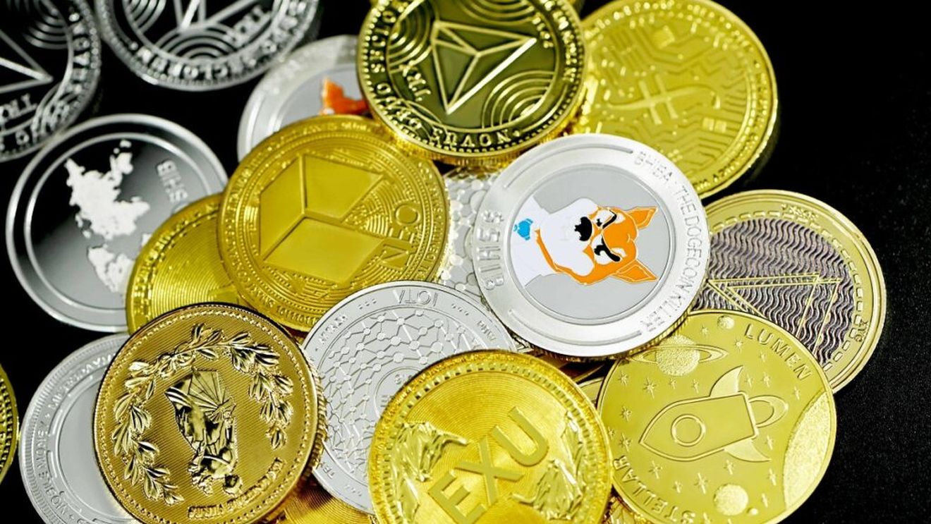 Valoarea de piață a tuturor criptomonedelor a coborât sub pragul de un trilion de dolari, pentru prima dată din 2021