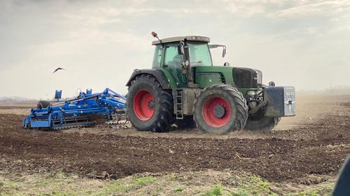 Sindicatul Fermierilor Patrioți își asumă protestul fermierilor. Președintele organizației: Vin cu 50 de tractoare spre București / Dan Tănasă (AUR): Ideea că ar fi un protest politic nu are nicio bază