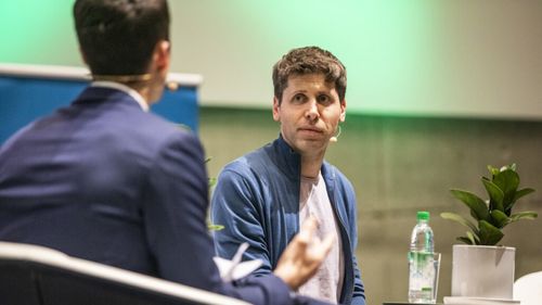 Copiii mei nu vor fi niciodată mai deștepți decât Inteligența Artificială, spune Sam Altman, șeful Open AI / El își crește copilul cu ajutorul ChatGPT