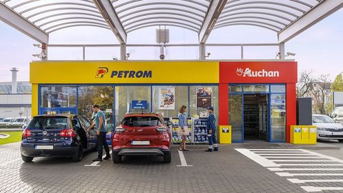 Motorina de la Petrom s-a scumpit din nou, prețul de apropie tot mai mult de 8 lei pe litru