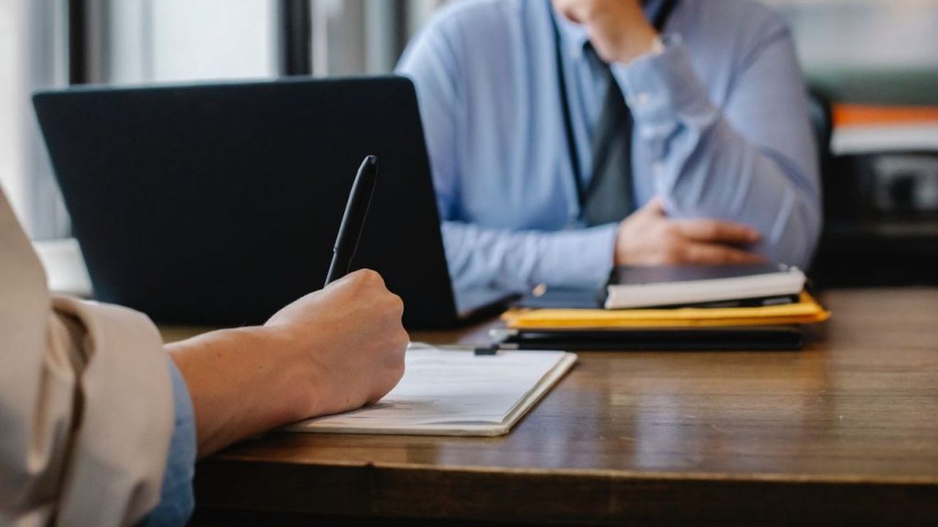 Date INS: Numărul șomerilor din România a scăzut cu 14.000 într-o lună