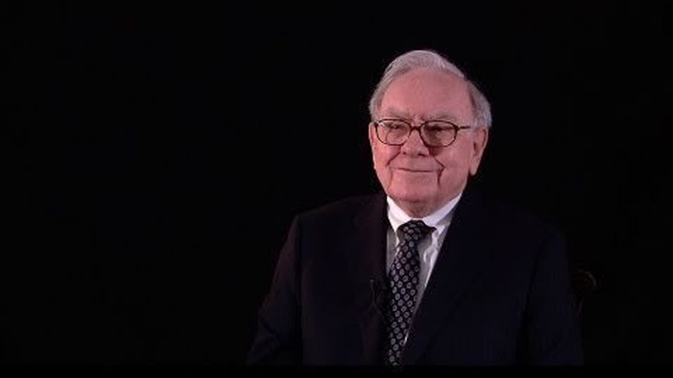 Warren Buffett discută cu oficialii lui Biden despre criza bancară