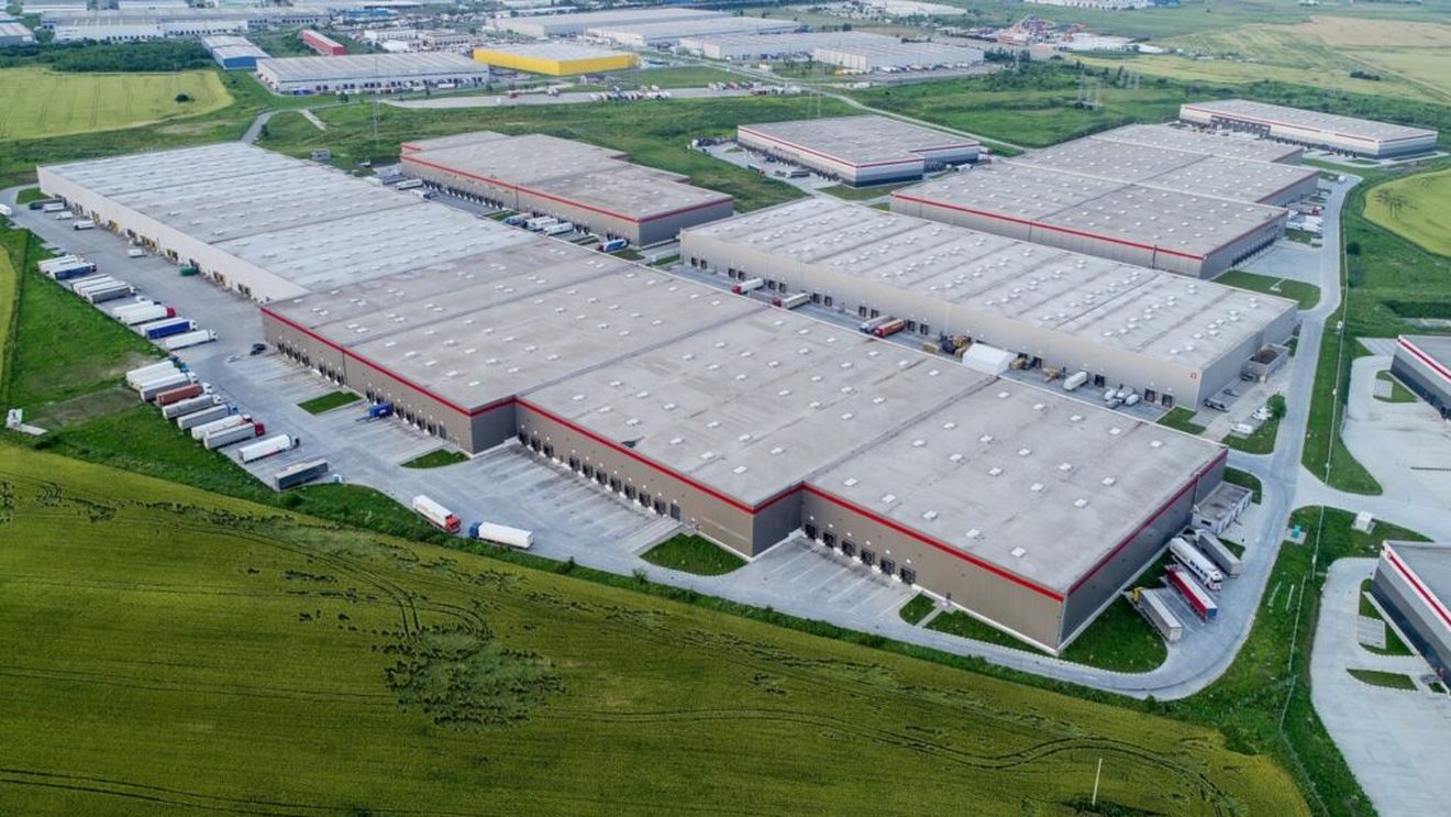 Dezvoltatorul de parcuri logistice P3 va instala panouri solare în România și a inaugurat două stații de încărcare electrică pe A1