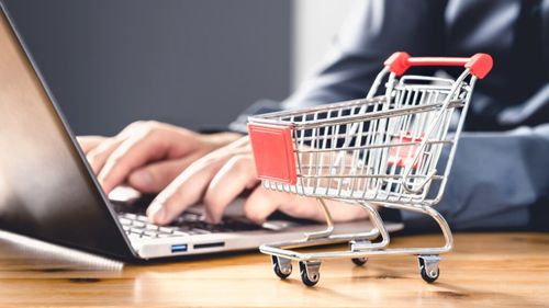 Economiștii marilor bănci văd inflația în urcare spre 8% la finele anului / Cum va evolua cursul leu - euro / Previziunile de creștere economică, revizuite în jos