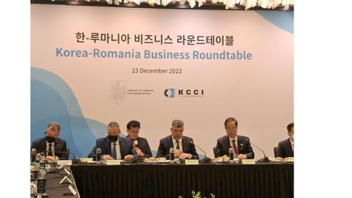 Premierul Nicolae Ciucă: Încurajăm investiţiile sud-coreene în producerea energiei verzi şi tehnologiilor digitale, precum şi o legătură mai strânsă între IMM-urile din ţările noastre