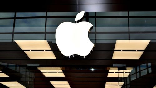 Apple caută un executiv în România pentru a-și crește vânzările online
