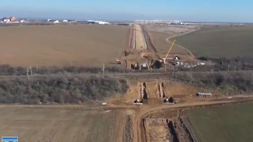 Centura Craiova Sud : constructorul Rizzani a reluat lucrările de la 54 % execuție, deși ar fi trebuit să termine deja șoseaua de 10 kilometri/Lucrările pentru lărgirea Centurii București încă nu au început