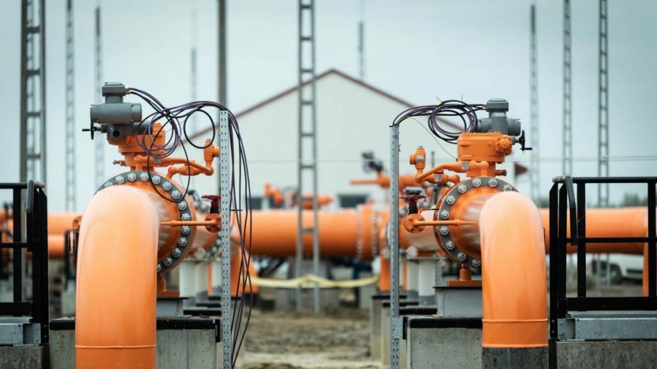 Importurile de gaze au scăzut cu peste 20% în primele 8 luni din 2022. Producţia s-a redus cu 4,6%