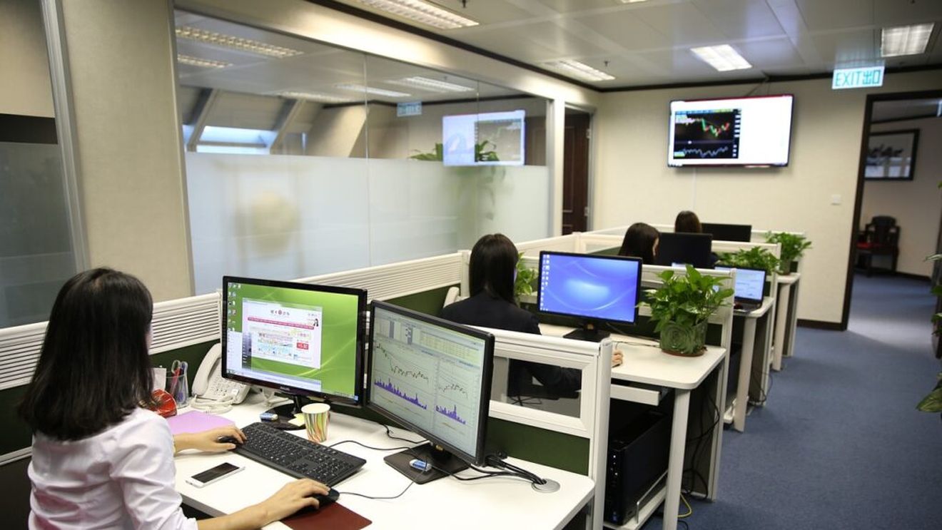 Piața muncii: Aproape 30% dintre salariații români, în grupuri multinaţionale controlate din străinătate