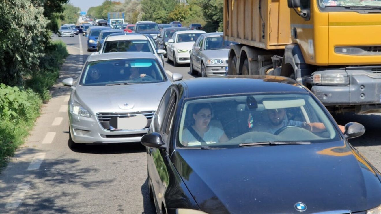 Ministrul Finanţelor despre taxa auto: Va intra în vigoare cel mai devreme la 1 ianurie 2026 / Este un jalon în PNRR / ”Majoritatea acestor taxe se duc în bugetul autorităţilor locale”