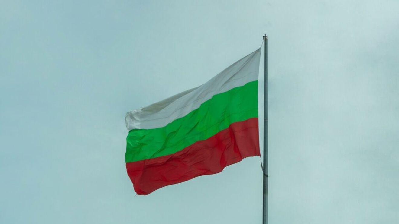 Bulgaria ar putea trece la euro în a doua jumătate a anului 2025, estimează guvernatorul Băncii Naționale a Bulgariei și oamenii de afaceri bulgari