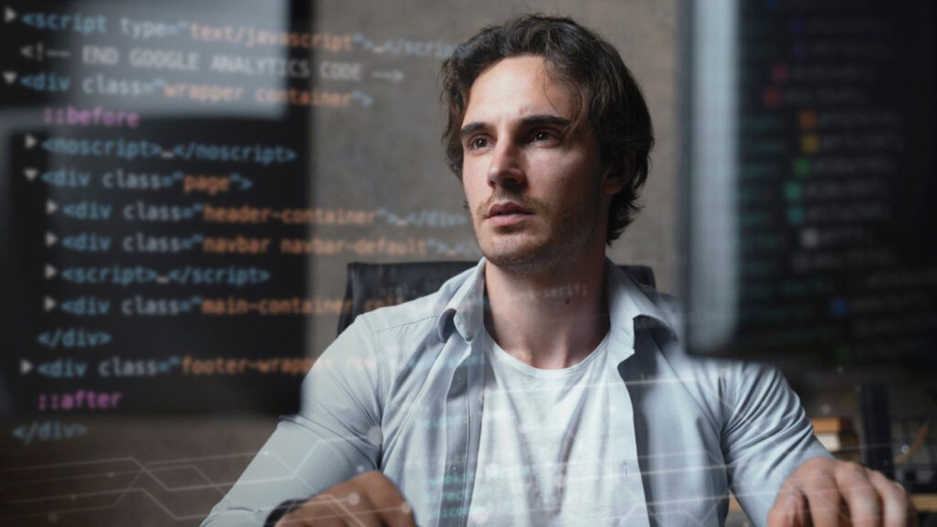 Perioada dificilă face unele firme să își transforme salariații în colaboratori. Ce riscă de la ANAF