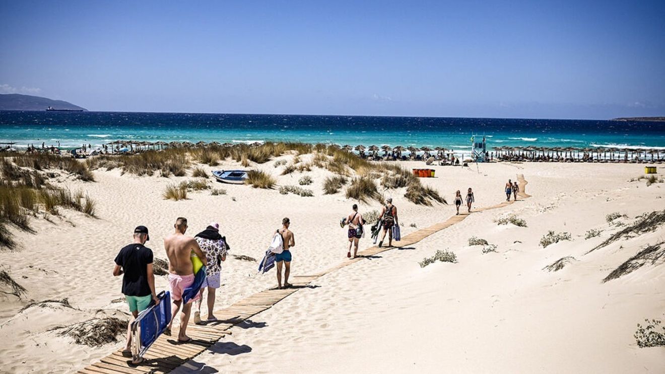 Primarul din Skiathos estimează sosirea a 15.000 de turişti români în acest an / ”Românii şi grecii au multe în comun, m-am simţit ca acasă în Bucureşti”