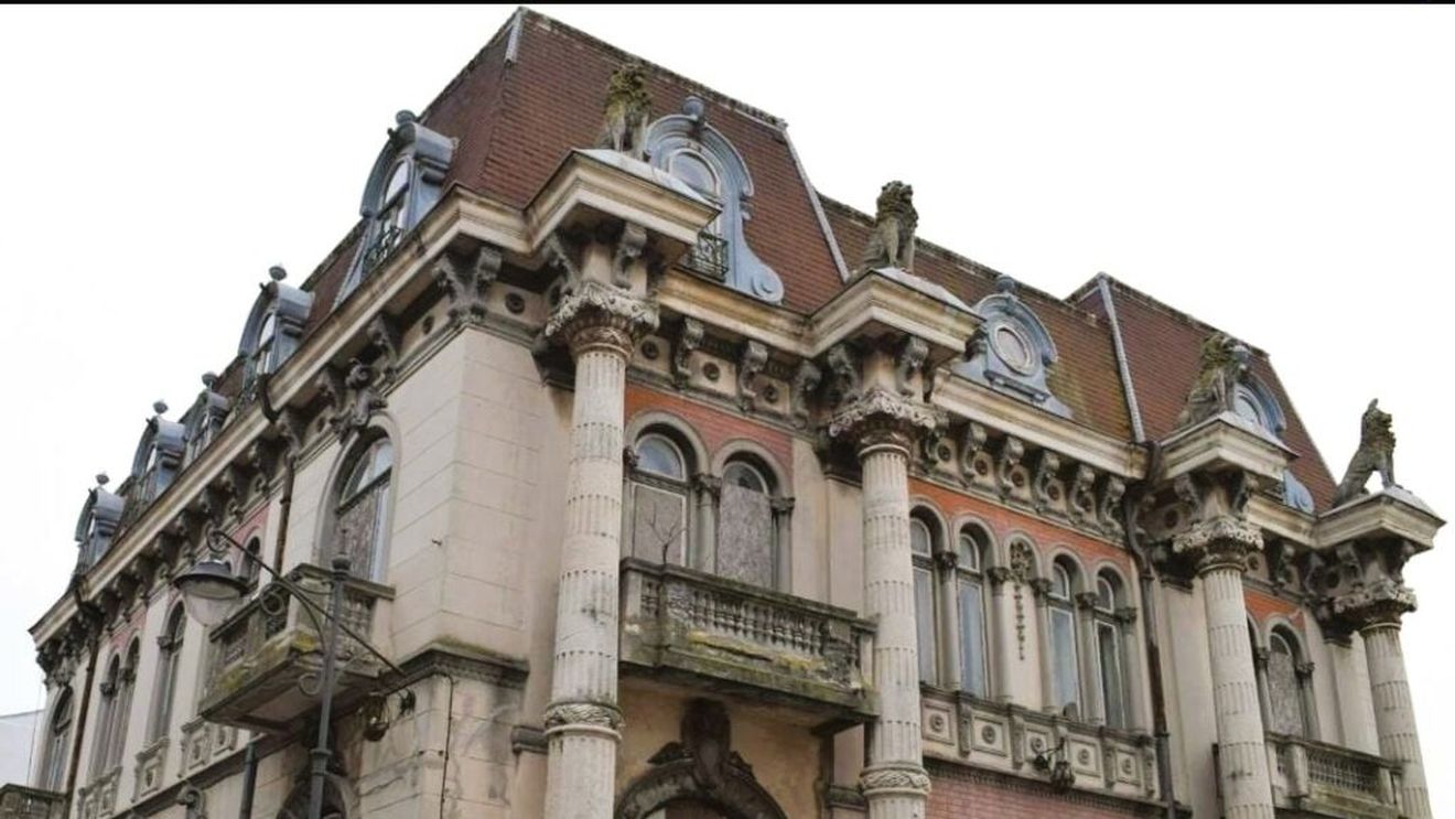 Monumentul istoric „Casa cu Lei” din Constanța a fost cumpărat și va fi reabilitat de către furnizorul de electricitate și gaze naturale Monsson Trading