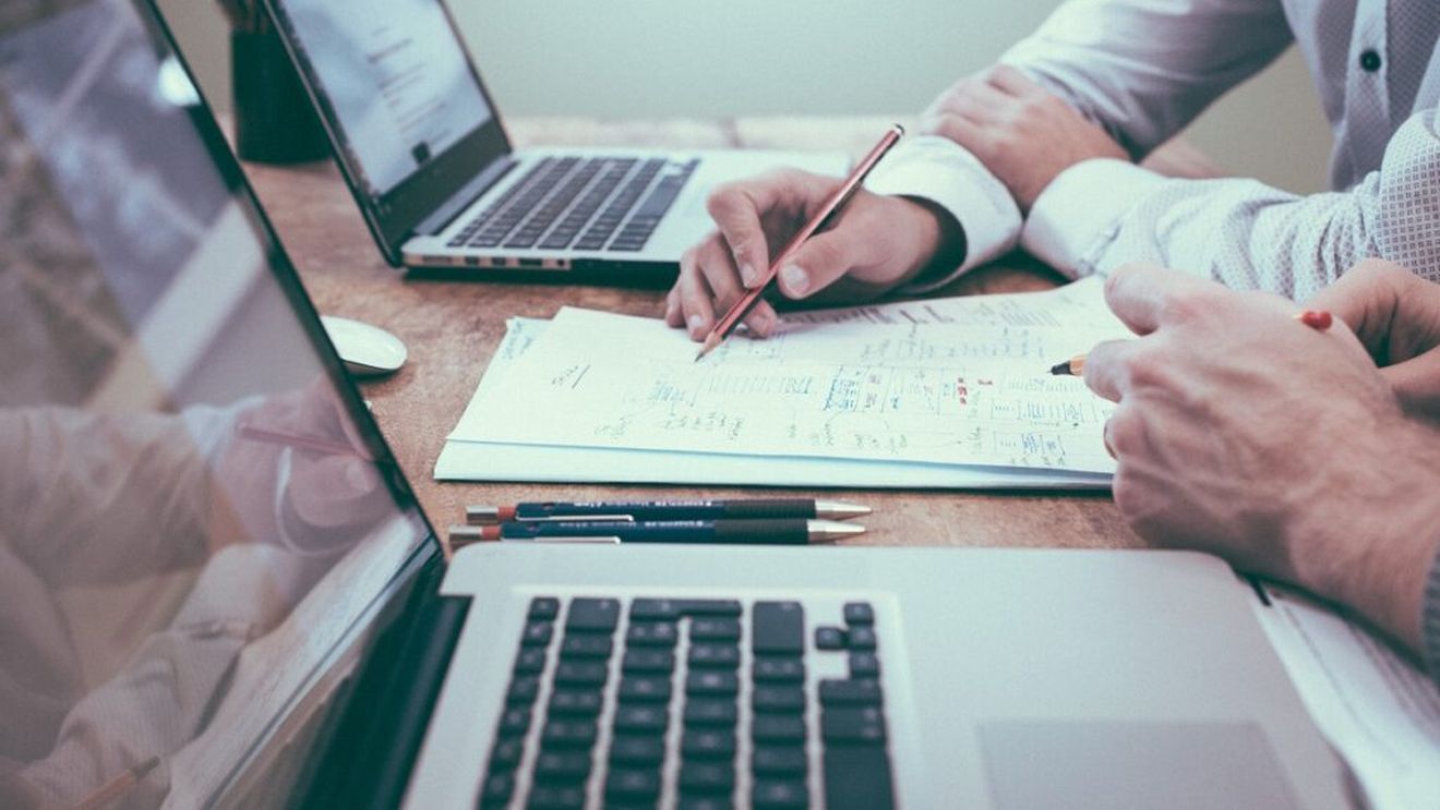 Numărul contractelor de muncă din România a ajuns la 6.683.885, iar numărul de angajatori la 735.410