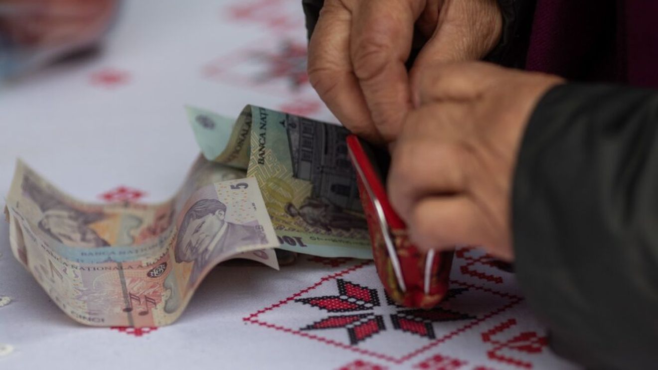 Guvernul menține limitele actuale de cash, cu două excepții, care intră în vigoare de azi