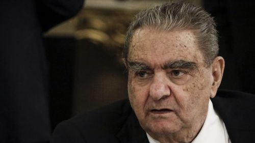 Unul dintre cei mai influenți magnați din Grecia își consolidează poziția pe piața bancară din România: Consiliul Concurenței a autorizat preluarea Credit Agricole România de către Vista Bank