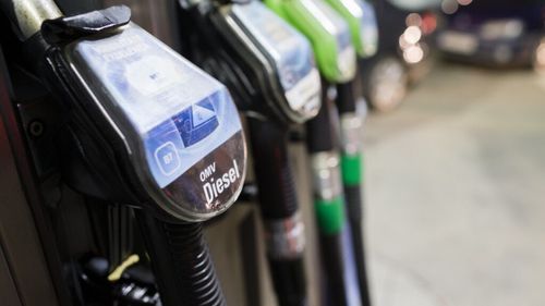 Secretar de stat în ministerul Energiei: Nu există riscul să apară un deficit de carburanţi în România, odată cu embargoul asupra ţiţeiului rusesc, valabil din 5 decembrie / Rafinăria Petrotel, deţinută de Lukoil, importa ţiţei rusesc prin Portul Constanţa