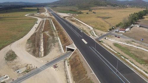Secretar de stat în Ministerul Transporturilor: Etapă importantă în construcția Autostrăzii Sibiu – Piteşti / A avut loc turnarea betonului final al structurii de rezistenţă pe primul tronson al Tunelului Daniela