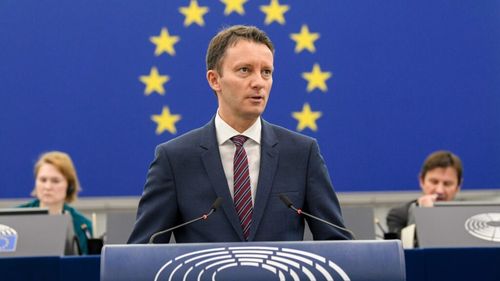 Siegfried Mureșan: România a neglijat absorbția banilor europeni din noul exercițiu financiar 2021-2027. Dacă nu cheltuiește rapid, va fi dificil să obțină o alocare similară în următorul exercițiu bugetar