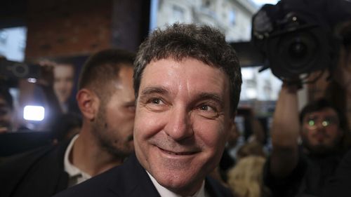 Cine este Nicușor Dan, câștigător în turul 2 al alegerilor prezidențiale din 2025