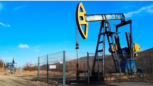 Petrolul s-a ieftinit după ce OPEC+ a decis o majorare a producţiei peste aşteptări