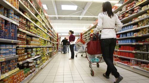 Plafonarea prețurilor la alimentele de bază va fi prelungită cu șase luni. Kelemen Hunor: Coaliția de guvernare a acceptat propunerea UDMR / Grindeanu: Mă bucur că argumentele specialiștilor PSD au fost ascultate și înțelese de partenerii de guvernare