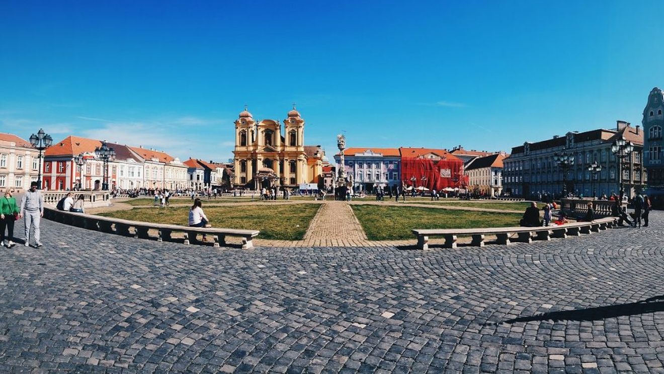 Greva spontană la Societatea de Transport Public Timişoara / Şoferii de troleibuze nu au mai ieşit pe traseu, fiind nemulţumiţi că au restanţe salariale