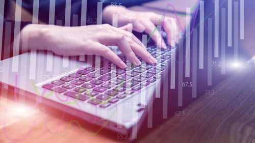 Cum începe toamna pe piața muncii: IT-ul, HoReCa și Sănătatea - domeniile cele mai afectate de lipsa de personal/ Top job-uri cu salarii mari