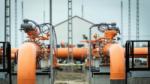 UE va reduce importurile de gaze rusești cu două treimi în acest an și va încheia complet dependența de Rusia „cu mult înainte de 2030”