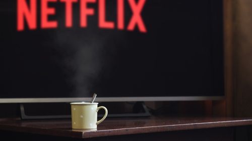 Netflix ar putea transmite conținut live pentru a crește numărul de abonați